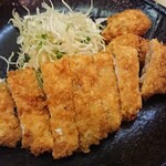 六甲 - ロースカツ、カレーコロッケ