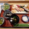 榮樂寿司 - 料理写真:特選にぎり御膳　梅￥1,100（茶碗蒸しは後から）