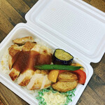 ナガタ店 - チキンステーキ弁当※Nagata店のSNSから引用