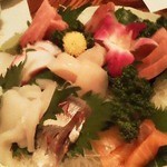 120512東京　さいとう　刺身盛り（活タコ、帆立、本鮪、サーモン、鯵、イカ、鰤？、タコ）