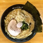 横浜ラーメン てっぺん家 - 