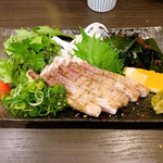 居酒屋ハイカラ - ネイリのタタキ