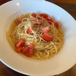 Italian Bar Taverna Flavia - パスタランチ　フルーツトマトと黒こしょうのオイルベーススパゲティ