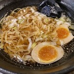 麦伸ぬーどる - 何口か麺食べた後(^^;)