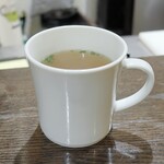 トリワイン ＰＩＫＯＳＨＨＨＵ - チキンステーキＳＥＴのスープ