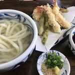 本場讃岐うどん むら泉 - 釜揚げ海老天うどん