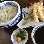 本場讃岐うどん むら泉 - 釜揚げ海老天ぷらうどん