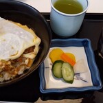 そば所よし田 - カツ丼