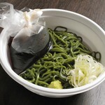 Shichirin Yakisakaba Tengu - おいしいワカメ麺自宅でどうぞ