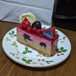 パティスリィ ドゥ・ボン・クーフゥ - 『アールグレイとフランボワーズのムース』　７５６円