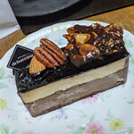 パティスリィ ドゥ・ボン・クーフゥ - 『ムースショコラ』　７３５円