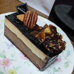 パティスリィ ドゥ・ボン・クーフゥ - 『ムースショコラ』　７３５円