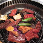 蔓牛 - 壺2回目　中身ギュウギュウに入ってるんです。ボリューム満点　これで1800円