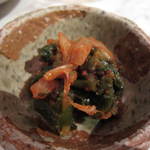 蔓牛 - お好みでキムチを投入します。