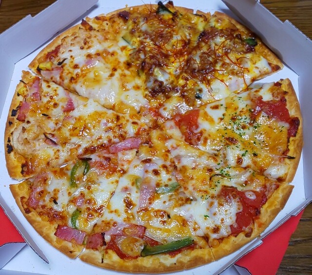 ピザハット 苫小牧豊川店（Pizza Hut） - 糸井（ピザ）の写真