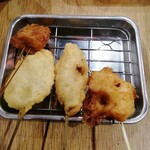 Kushikatsu Dengana - レンコン、アジ、つくね？、チーズ