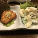 居酒屋食堂さわ７ - お通し（さつま揚げ・マカロニサラダ）