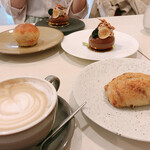 Girouette Cafe - 