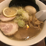 963 - 特得963ラーメン全部のせ （980円）