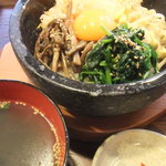 炭火焼肉　鶴 - 