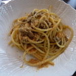 カレット - いわしとういきょうのスパゲティ