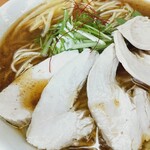 麺屋十郎兵衛 - 秋刀魚節香る比内地鶏ラーメン（アップ）