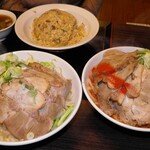 らーめんでぽっと - 豚そば 850円、からし豚そば 880円、チャーハン(スープ付き) 700円