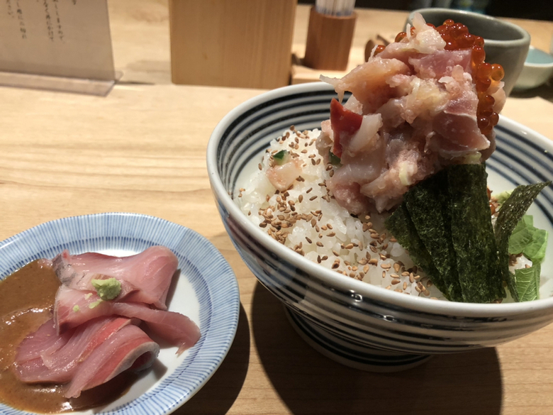 日本橋海鮮丼 つじ半 神楽坂店