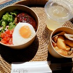 Cafe&GuestHouse Kaziya - ロコモコ丼セット900円