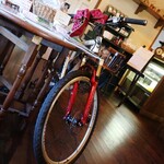 カフェ・ル・プティ・ニ・トロワ - 