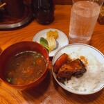 ぽん多本家 - ♦︎ご飯・赤だし・おしんこ　¥550
