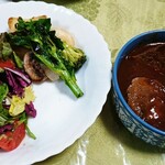 ビストロ　アギャット - 牛タンと春野菜のシチュー