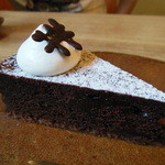 quatre epice - 味が濃厚なガトーショコラ　￥５２０