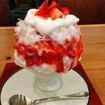 慈げん - プレミアムミルクに生いちご(小盛)