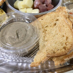 フィオッキ - 鶏レバーペースト