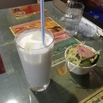 カラチの空 - ラッシー