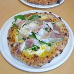 ピッツェリア ラッポルティ - ビアンカネーベ