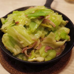 トンテキ食堂8 - キャベツのニンニク蒸し(550円)