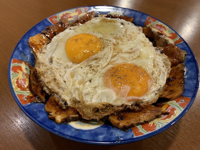 ご当地キティ　今治限定　焼豚玉子飯　根付　10個 ハローキティ ご当地 今治限定 焼豚玉子飯 根付 ストラップ レア