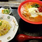 ラーメン創房 玄 - トマト麺＋ランチセット920円税込。
