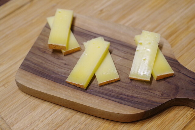 チーズ工房の極上ソフトクリーム : チーズ工房チカプ