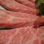 おんどる - 神戸牛。肉に徹底的にこだわり、神戸仕入れで良質の物。リーズナブルな価格です。