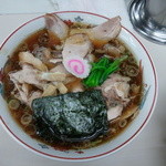 青島食堂 秋葉原店 - ラーメン５０円麺増量６５０円＋チャーシュウ増量１００円