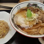 らーめん 八八 - 八八八ラーメン+半チャンセット