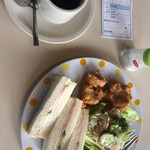 コーヒー＆レスト チャコール - サンドイッチモーニング