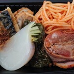 ダイニング　木の家 - 牛肉のベーコン巻き、ピーマンの肉詰め、かぶ、鯖焼き、ホタテ焼き