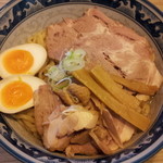 秋葉原つけ麺 油そば 楽 - 特製油そば￥750円