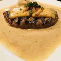 旬菜ステーキ処 らいむらいと - この黄金ソースです