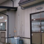 本間べんとう店 - ドライブスルー