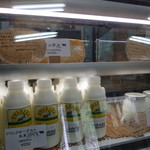 清水牧場チーズ工房 - ショーケース